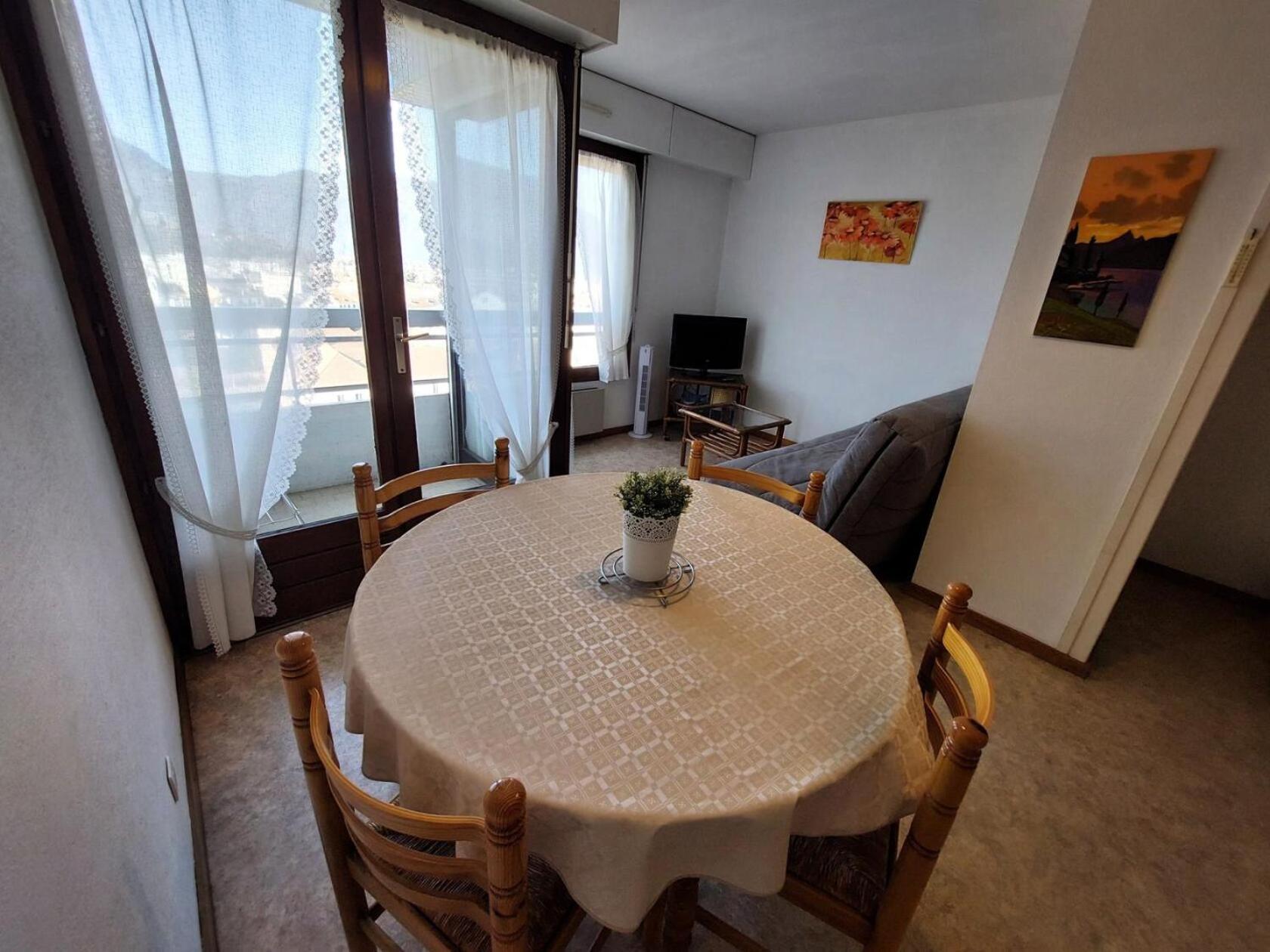 Le Chateau Durieux 4 - Tres Belle Vue Degagee Pour Ce Bien Place ! Mae-4471 Appartement *
